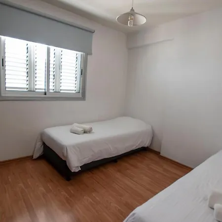 Glabur - The Executive 2 Bdr - City, Free Parking & Wifi, Welcomes You!!!
